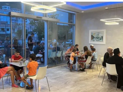 Rent, office space, 90m², Budva, Crna Gora - image 4