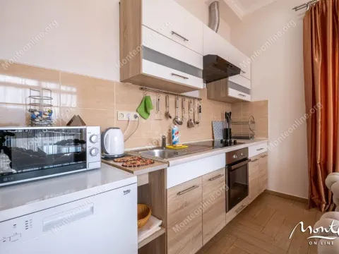 Sale, two bedroom apartment, 79m², Orahovac, Kotor - image 8