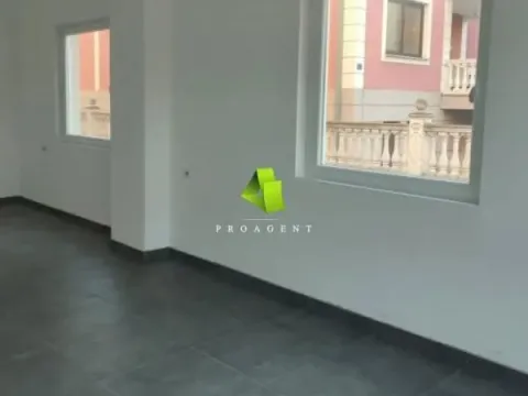 Izdavanje, poslovni prostor, 33m², Pantelej, Niš - image 2