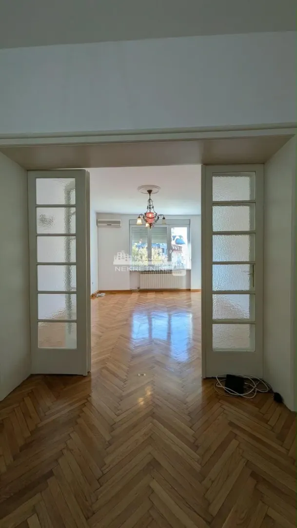 Rent, four bedroom apartment, 98m², Vračar Hram, Vračar Sve Podlokacije