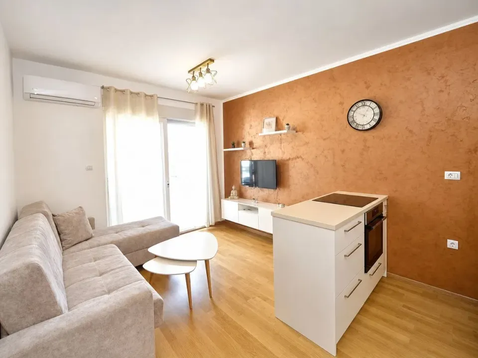 Rent, two bedroom apartment, 55m², Budva, Crna Gora