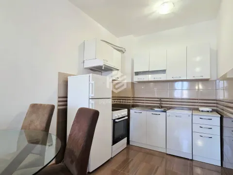 Prodaja, jednosoban stan, 50m², Stari Aerodrom, Podgorica - image 3