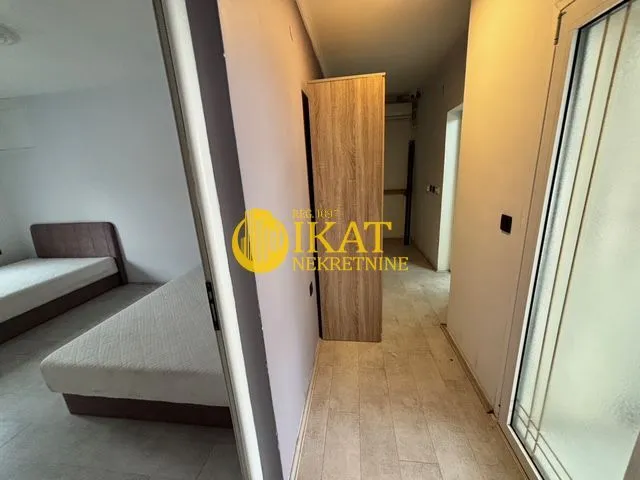 Izdavanje, kuća, 22m², Zemun Centar, Zemun Sve Podlokacije