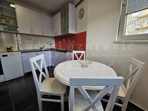 Rent, two bedroom apartment, 56m², Stari Grad, Beograd - image 5