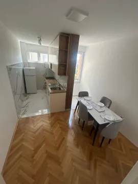 Rent, two bedroom apartment, 70m², Pobrežje, Podgorica - image 3