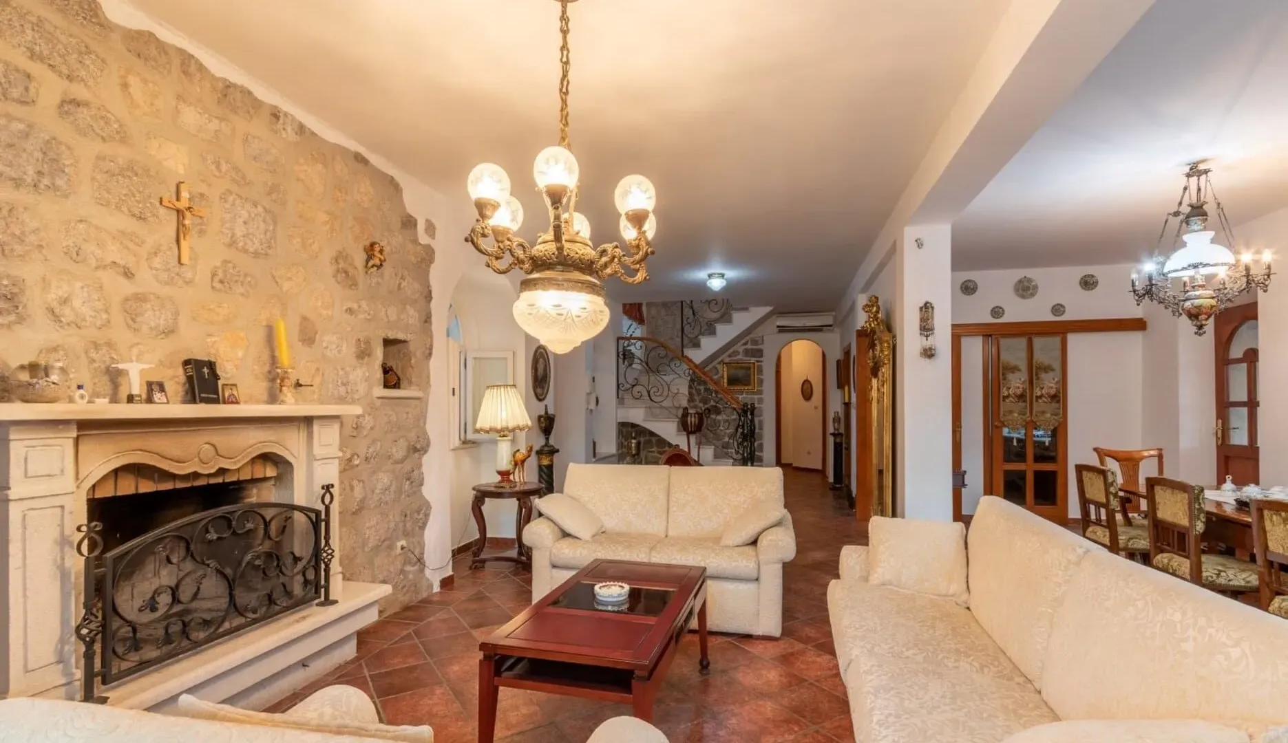 Sale, house, 409m², Ljuta, Kotor