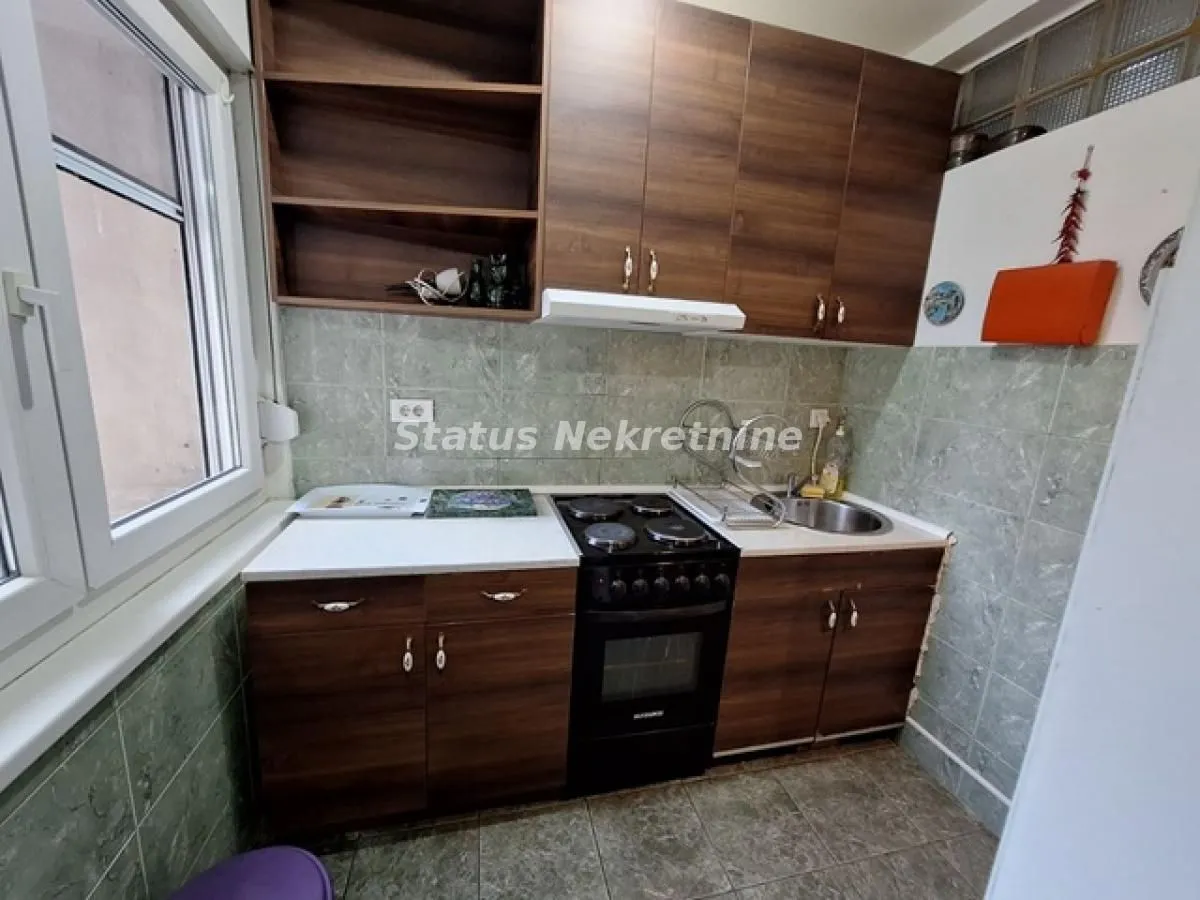 Izdavanje, dvosoban stan, 51m², Liman 1, Novi Sad Sve Podlokacije