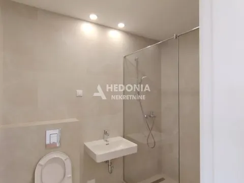 Rent, four bedroom apartment, 131m², Zemun Sve Podlokacije, Beograd - image 10