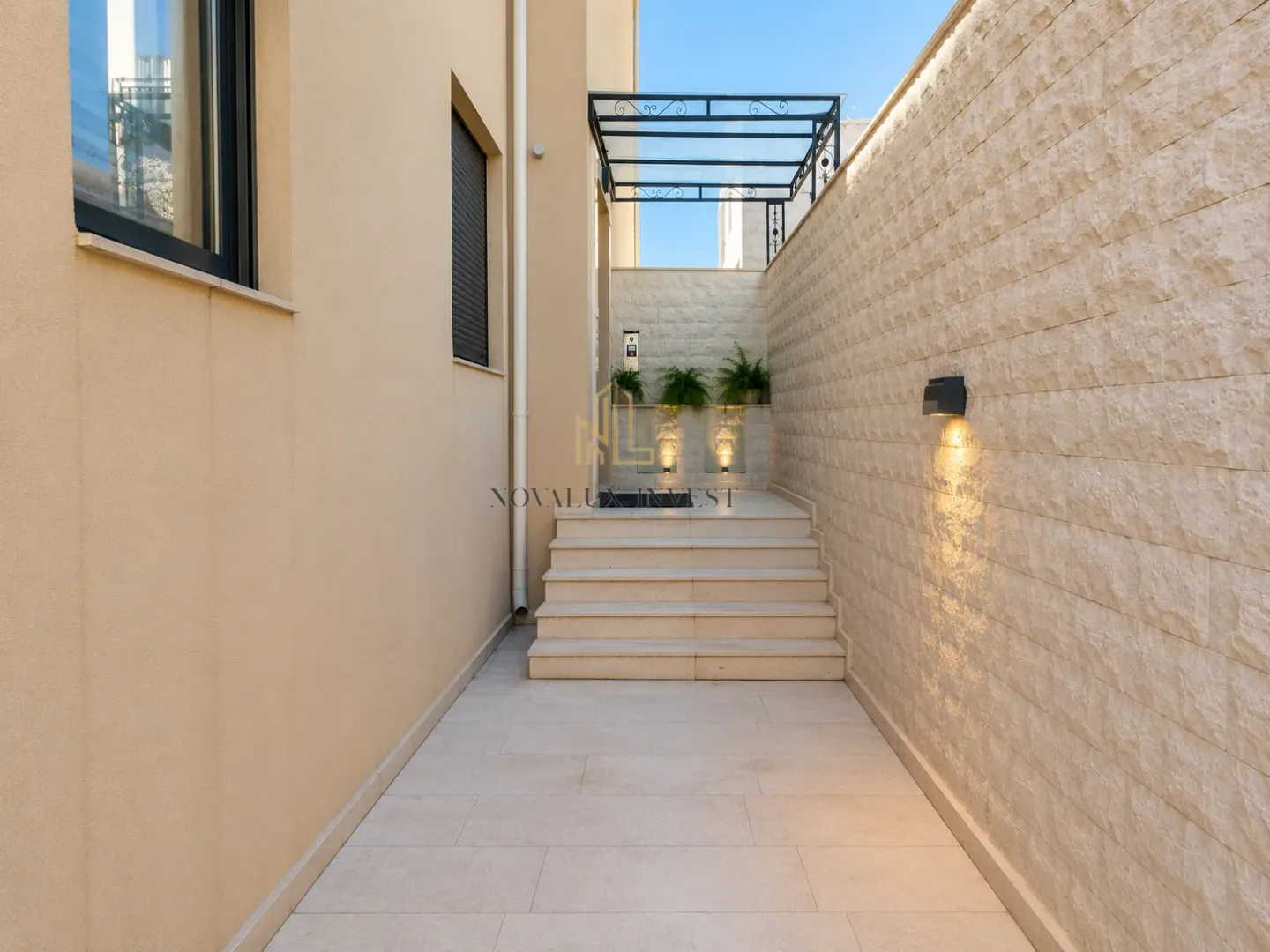 Prodaja, dvosoban stan, 63m², Pod Kuk, Tivat