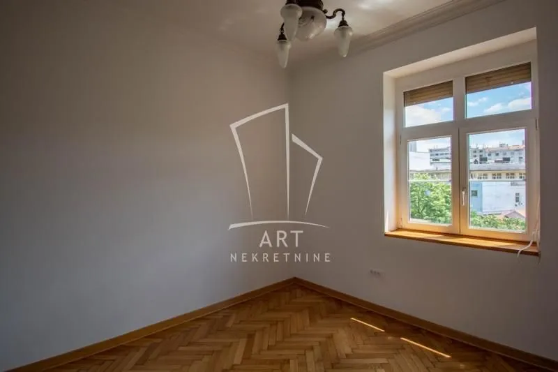 Sale, four bedroom apartment, 125m², Centar Sve Podlokacije, Beograd