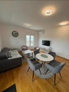 Rent, two bedroom apartment, 65m², Stari Aerodrom, Podgorica - image 4