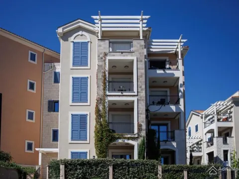 Sale, one bedroom apartment, 50m², Luštica Bay, Tivat - image 8