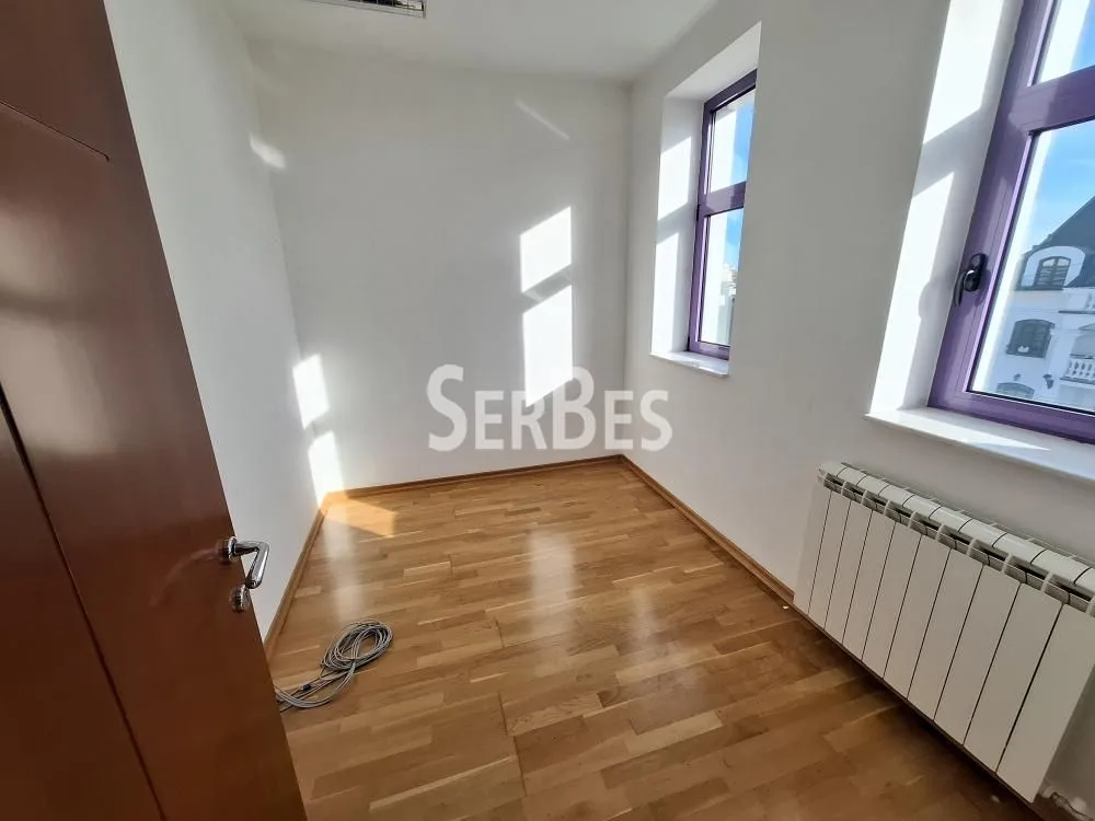 Rent, office space, 500m², Adamovićevo Naselje, Novi Sad Sve Podlokacije