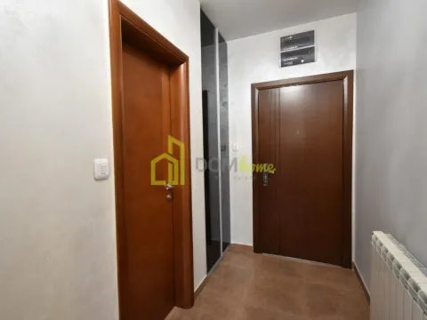 Prodaja, dvosoban stan, 90m², Gorica C, Podgorica - image 10