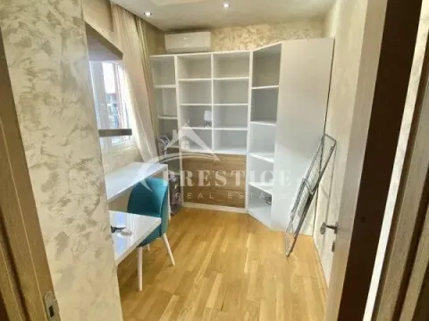 Izdavanje, trosoban stan, 100m², Stari Aerodrom, Podgorica - image 2