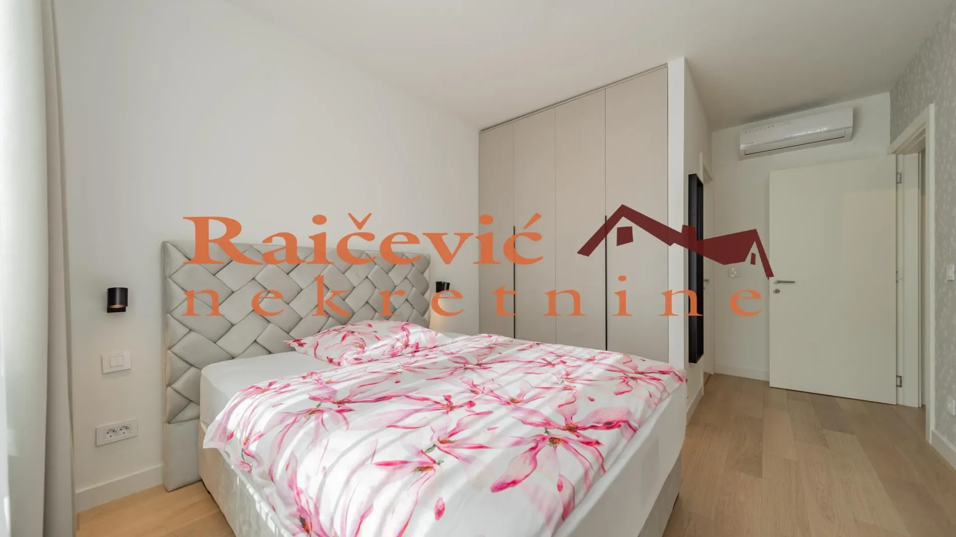 Prodaja, trosoban stan, 74m², Savski Venac, Beograd