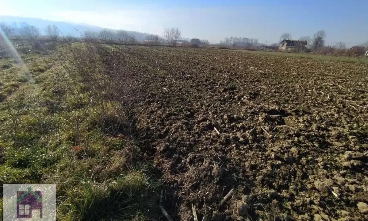 Prodaja, plac, 600m², Ub, Srbija