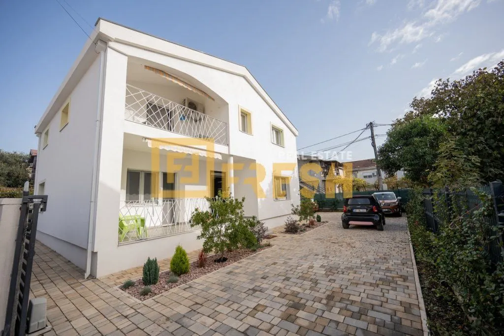 Prodaja, kuća, 180m², Dalmatinska ulica, Podgorica