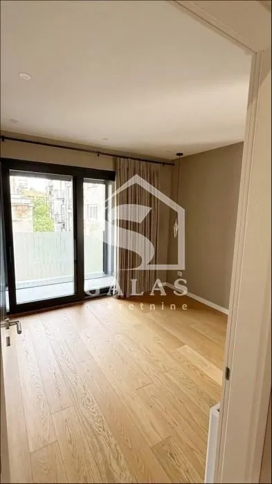 Sale, three bedroom apartment, 78m², Neimar, Vračar Sve Podlokacije