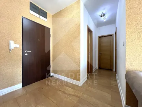 Rent, one bedroom apartment, 64m², City Kvart, Podgorica - image 10