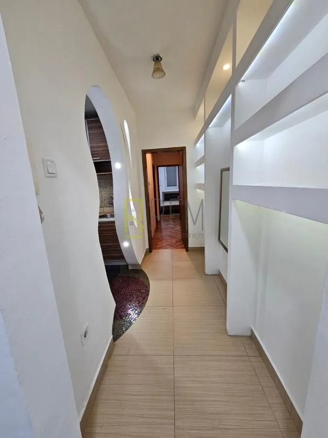 Rent, two bedroom apartment, 68m², Stari Aerodrom, Podgorica