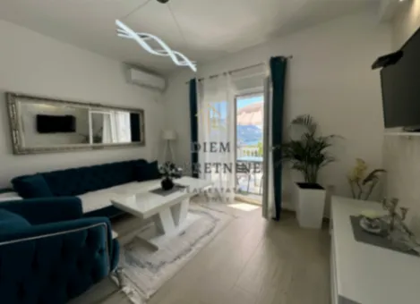 Izdavanje, dvosoban stan, 70m², Bečići, Budva - image 9