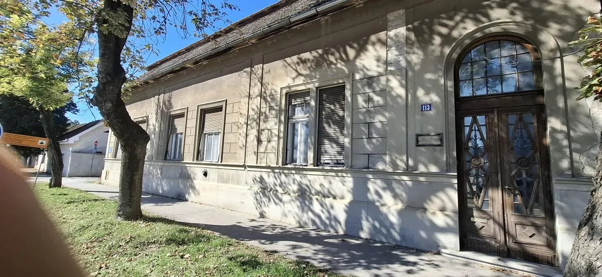 Prodaja, kuća, 385m², Centar, Bačka Topola