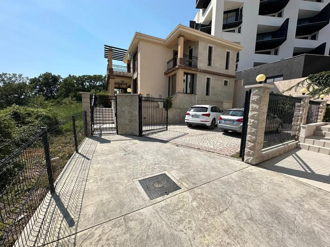Sale, house, 300m², Budva, Crna Gora
