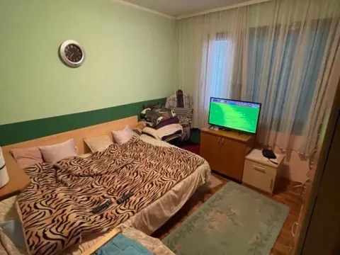 Prodaja, kuća, 180m², Sremska Kamenica, Petrovaradin - image 11