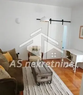 Rent, house, 270m², Jajinci, Voždovac Sve Podlokacije - image 14