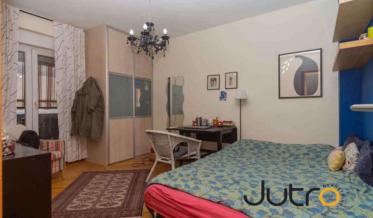 Prodaja, trosoban stan, 110m², Preko Morače, Podgorica