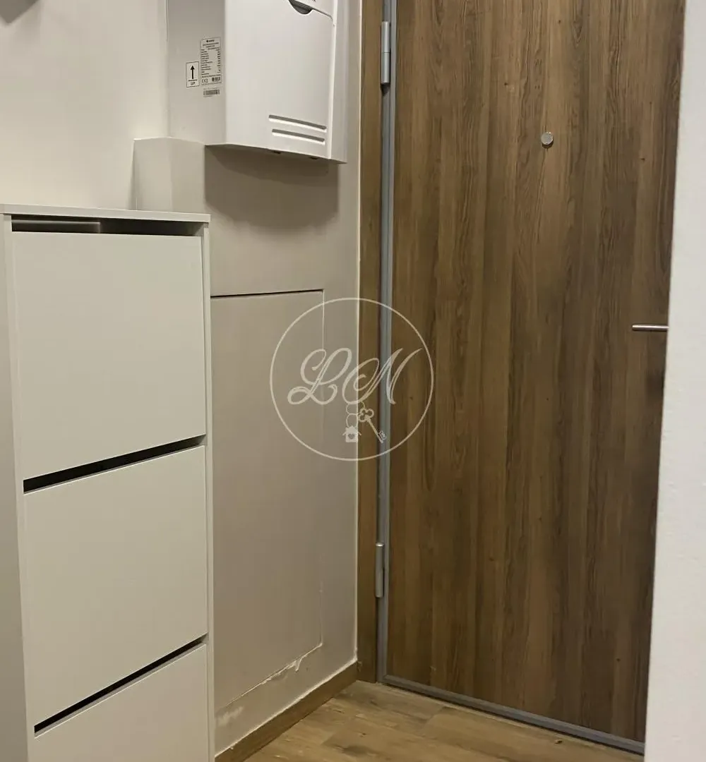 Prodaja, stan, 477m², Centar, Pančevo