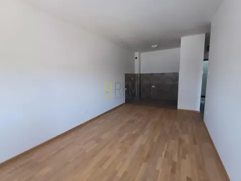 Sale, one bedroom apartment, 45m², Pobrežje, Podgorica - image 2