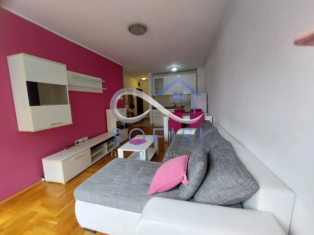 Prodaja, jednosoban stan, 43m², Grbavica, Novi Sad Sve Podlokacije