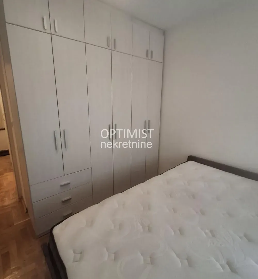 Prodaja, trosoban stan, 61m², Novi Beograd Sve Podlokacije, Beograd