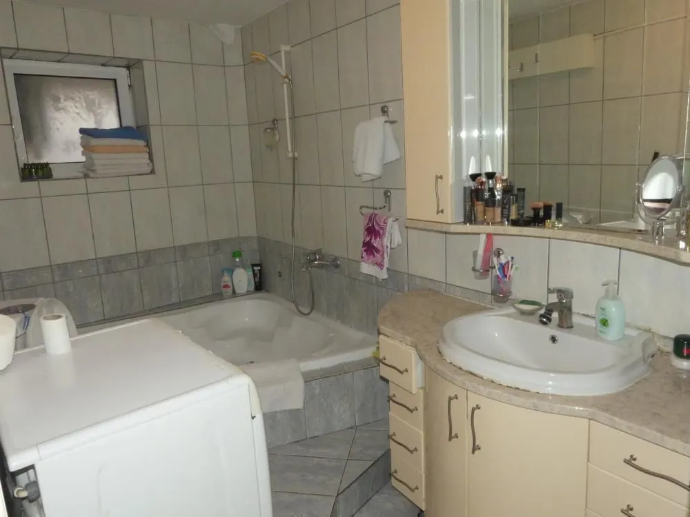 Prodaja, kuća, 220m², Centar, Jagodina