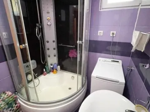 Izdavanje, dvosoban stan, 70m², Zagorič, Podgorica - image 2