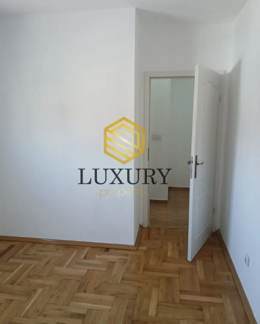 Rent, apartment, 40m², Stari Aerodrom, Podgorica
