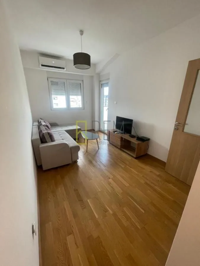 Sale, one bedroom apartment, 40m², Pobrežje, Podgorica