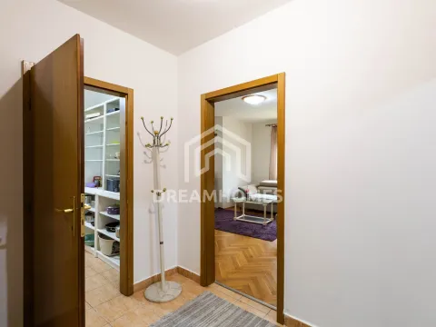 Izdavanje, dvosoban stan, 74m², City Kej, Podgorica - image 9