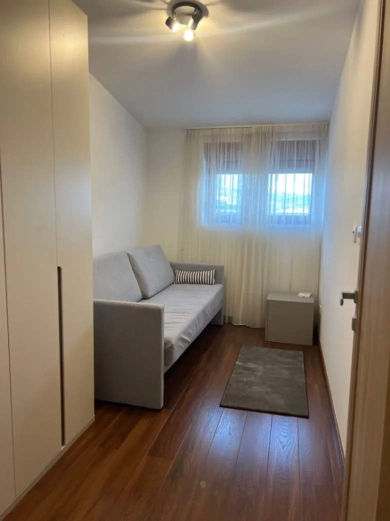 Rent, four bedroom apartment, 127m², Podgorica, Crna Gora