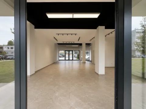 Rent, office space, 117m², Pobrežje, Podgorica - image 3
