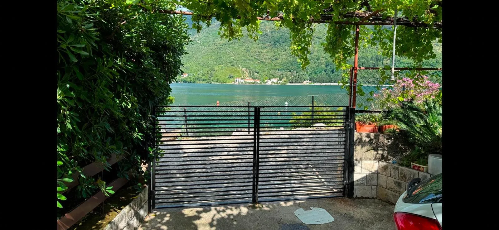 Prodaja, kuća, 250m², Tivat, Crna Gora