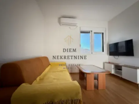 Izdavanje, jednosoban stan, 40m², Tološi, Podgorica - image 7