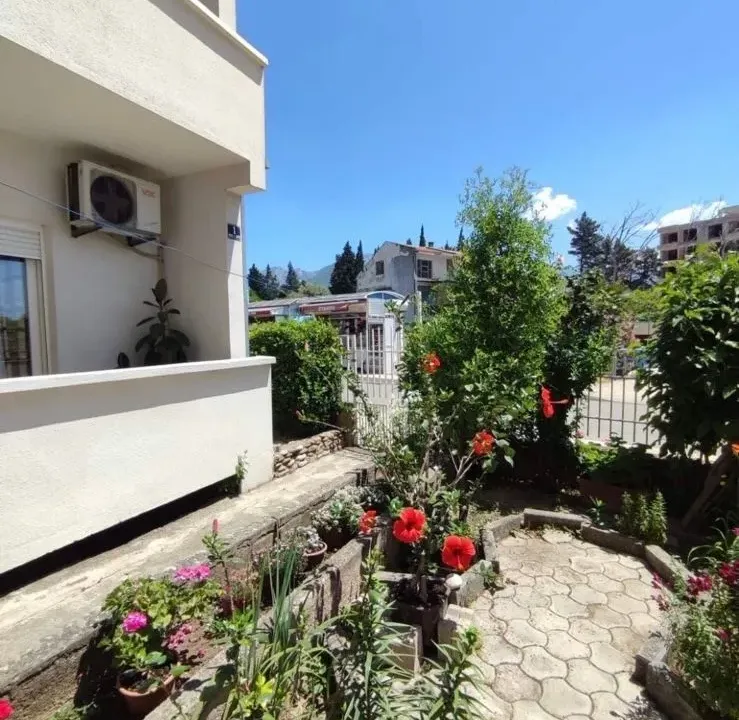 Rent, one bedroom apartment, 65m², Šušanj, Bar