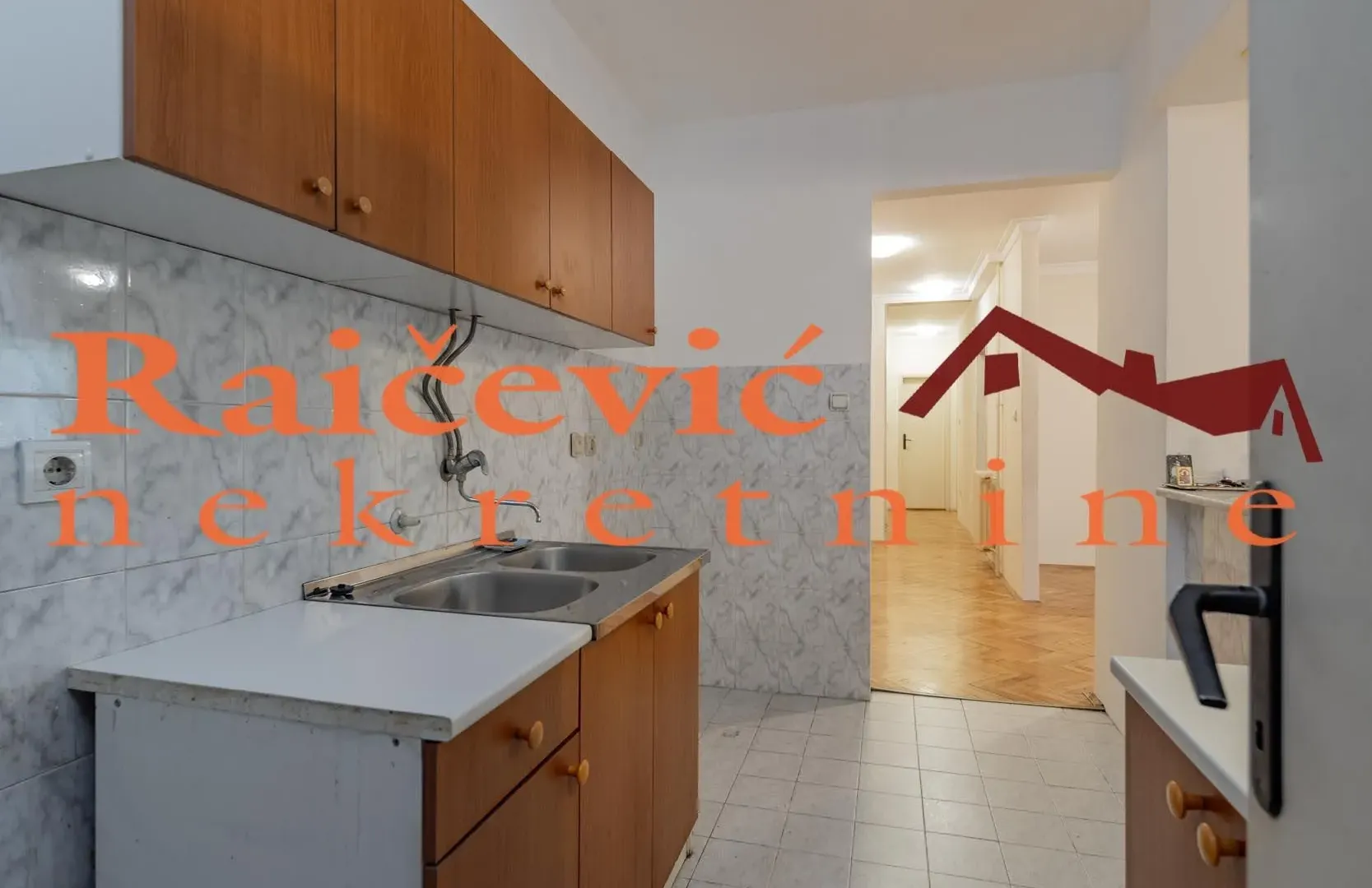 Prodaja, trosoban stan, 101m², Bogoslovija, Palilula Sve Podlokacije