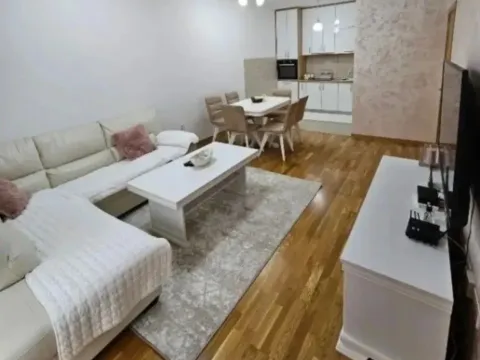 Izdavanje, jednosoban stan, 46m², City Kvart, Podgorica - image 3