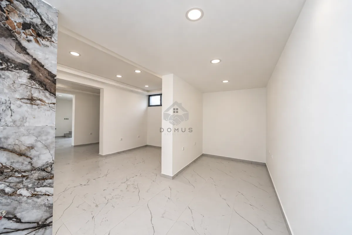 Rent, office space, 100m², Dalmatinska ulica, Podgorica
