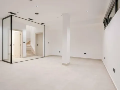 Prodaja, kuća, 240m², Budva, Crna Gora - image 43