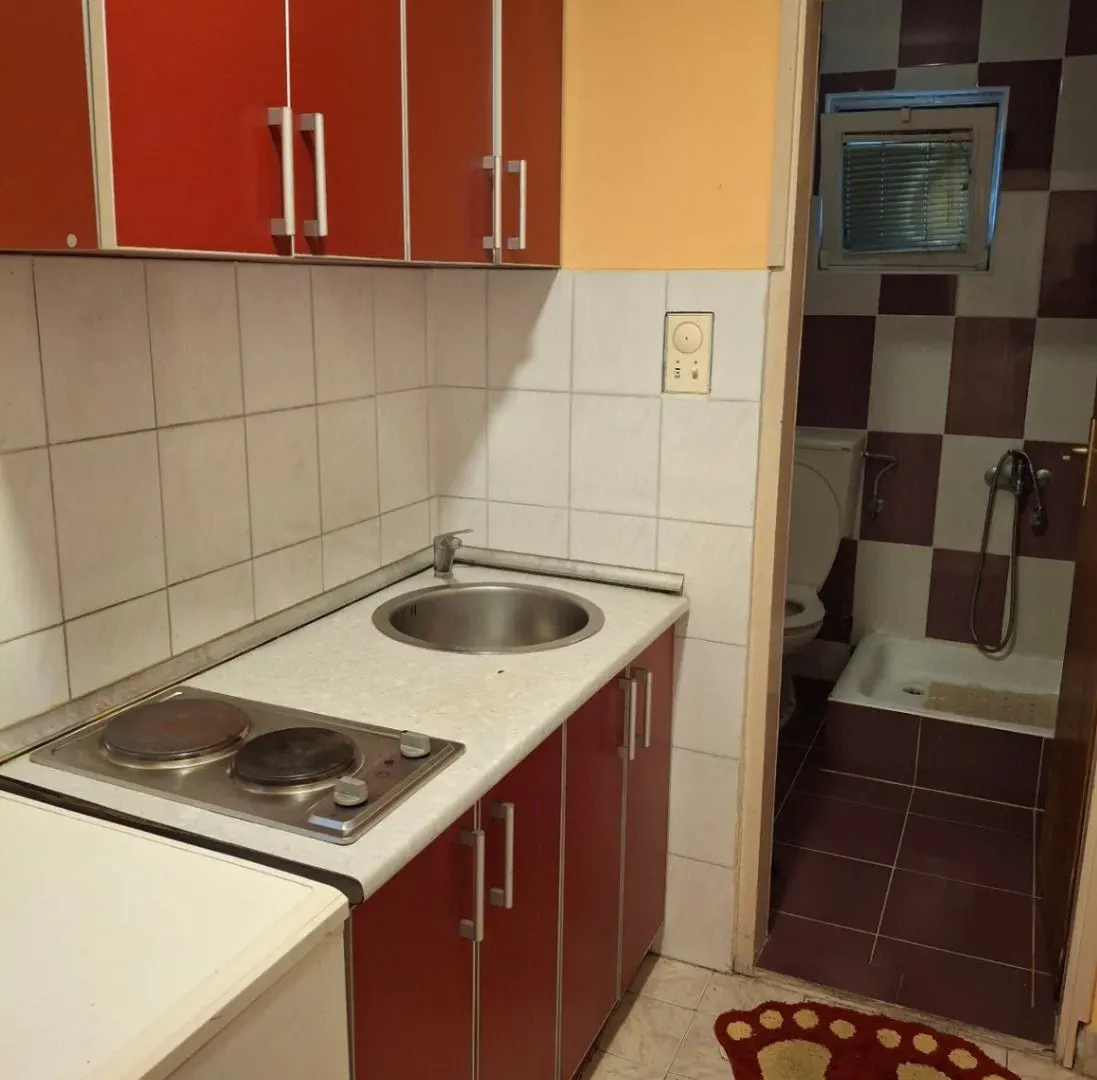 Izdavanje, garsonjera, 25m², Podkošljun, Budva